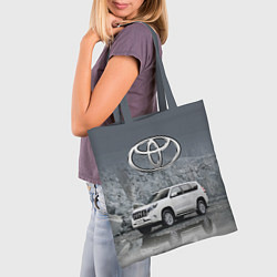 Сумка-шопер Toyota Land Cruiser на фоне скалы, цвет: 3D-принт — фото 2