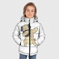 Куртка зимняя для мальчика Дэббинг дог мопс, Dabbing dog, цвет: 3D-черный — фото 2