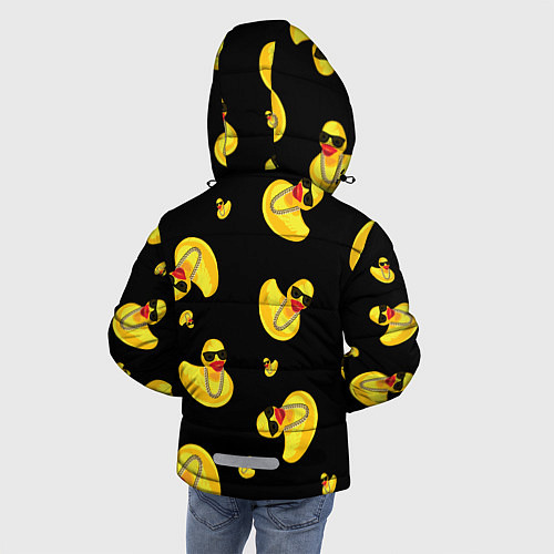 Зимняя куртка для мальчика Жёлтая уточка в в темных очках и цепочке на черном / 3D-Черный – фото 4