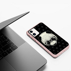 Чехол iPhone 11 матовый Умная панда, цвет: 3D-светло-розовый — фото 2