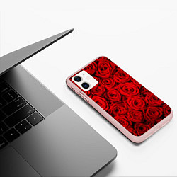 Чехол iPhone 11 матовый Красные розы, цвет: 3D-светло-розовый — фото 2