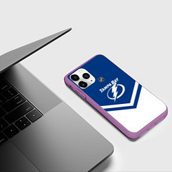 Чехол iPhone 11 Pro матовый NHL: Tampa Bay Lightning, цвет: 3D-фиолетовый — фото 2