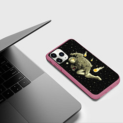 Чехол iPhone 11 Pro матовый Атака метеоров, цвет: 3D-малиновый — фото 2