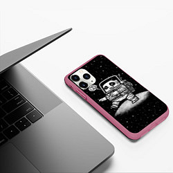Чехол iPhone 11 Pro матовый Панда лунатик, цвет: 3D-малиновый — фото 2