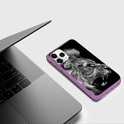 Чехол iPhone 11 Pro матовый Оскал льва, цвет: 3D-фиолетовый — фото 2