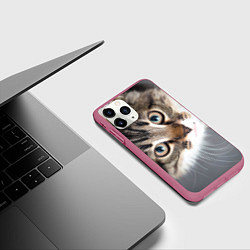 Чехол iPhone 11 Pro матовый Кошачий взгляд, цвет: 3D-малиновый — фото 2