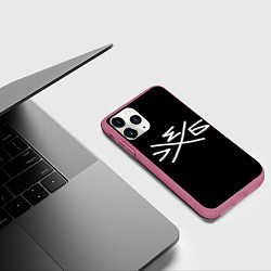 Чехол iPhone 11 Pro матовый Хлеб: символ, цвет: 3D-малиновый — фото 2