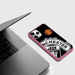 Чехол iPhone 11 Pro матовый Man United: Black Collection, цвет: 3D-малиновый — фото 2