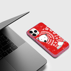 Чехол iPhone 11 Pro матовый Новогодний медведь, цвет: 3D-малиновый — фото 2