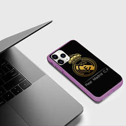 Чехол iPhone 11 Pro матовый FC Real Madrid: Gold Edition, цвет: 3D-фиолетовый — фото 2