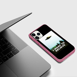 Чехол iPhone 11 Pro матовый I Want To Believe, цвет: 3D-малиновый — фото 2