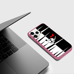 Чехол iPhone 11 Pro матовый Monokuma, цвет: 3D-малиновый — фото 2