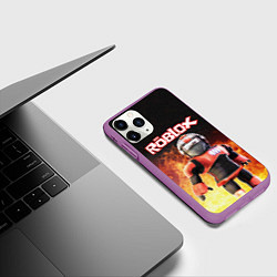 Чехол iPhone 11 Pro матовый ROBLOX, цвет: 3D-фиолетовый — фото 2