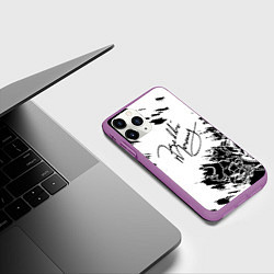 Чехол iPhone 11 Pro матовый Автограф Фредди Меркьюри, цвет: 3D-фиолетовый — фото 2
