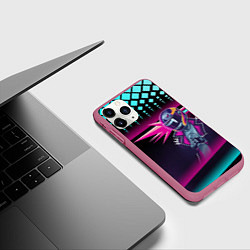 Чехол iPhone 11 Pro матовый НЕОНОВЫЙ ГОНЩИК, цвет: 3D-малиновый — фото 2