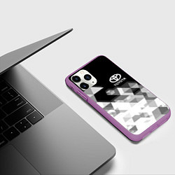 Чехол iPhone 11 Pro матовый TOYOTA, цвет: 3D-фиолетовый — фото 2