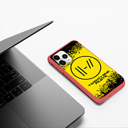 Чехол iPhone 11 Pro матовый TWENTY ONE PILOTS 21 PILOTS, цвет: 3D-красный — фото 2