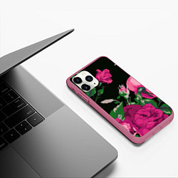 Чехол iPhone 11 Pro матовый Розы, цвет: 3D-малиновый — фото 2