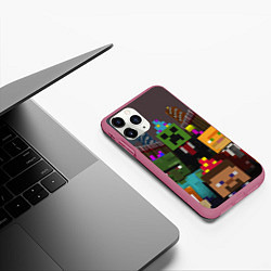 Чехол iPhone 11 Pro матовый Minecraft - characters - video game, цвет: 3D-малиновый — фото 2