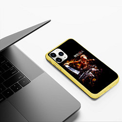 Чехол iPhone 11 Pro матовый Атака на титанов, цвет: 3D-желтый — фото 2