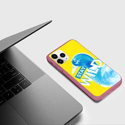Чехол iPhone 11 Pro матовый Оставайся диким - селезень, цвет: 3D-малиновый — фото 2