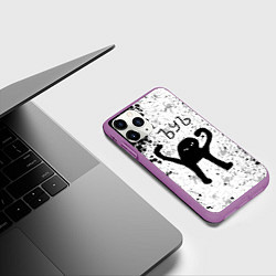 Чехол iPhone 11 Pro матовый ЪУЪ СЪУКА брызги красок, цвет: 3D-фиолетовый — фото 2