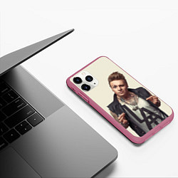 Чехол iPhone 11 Pro матовый Джекоби Шэддикс, цвет: 3D-малиновый — фото 2