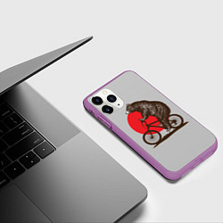 Чехол iPhone 11 Pro матовый Медведь на велосиеде, цвет: 3D-фиолетовый — фото 2
