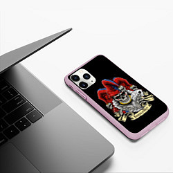 Чехол iPhone 11 Pro матовый Шут с картами - череп, цвет: 3D-розовый — фото 2
