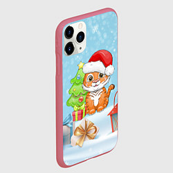 Чехол iPhone 11 Pro матовый Тигренок новогодний 2022, цвет: 3D-малиновый — фото 2