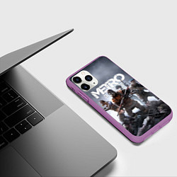 Чехол iPhone 11 Pro матовый МЕТРО ИСХОД АРТЁМ ,ЯДЕРНАЯ ЗИМА METRO EXODUS, цвет: 3D-фиолетовый — фото 2