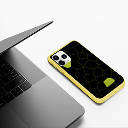 Чехол iPhone 11 Pro матовый Кожа рептилии, цвет: 3D-желтый — фото 2