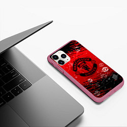 Чехол iPhone 11 Pro матовый Manchester United: Возвращения Ronaldo, цвет: 3D-малиновый — фото 2