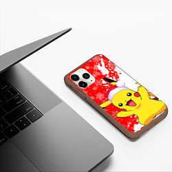 Чехол iPhone 11 Pro матовый НОВОГОДНИЙ ПИКАЧУ, ЗИМА БЛИЗКО, цвет: 3D-коричневый — фото 2