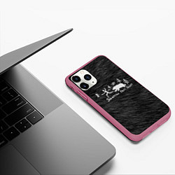 Чехол iPhone 11 Pro матовый Siberian fast food, цвет: 3D-малиновый — фото 2