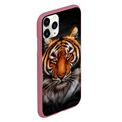 Чехол iPhone 11 Pro матовый Реалистичный тигр Realistic Tiger, цвет: 3D-малиновый — фото 2