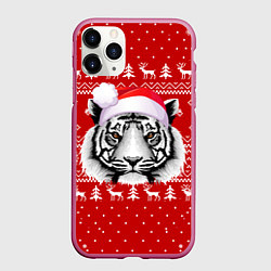 Чехол iPhone 11 Pro матовый НОВОГОДНИЙ СВИТЕР С БЕЛЫМ ТИГРОМ 2022, цвет: 3D-малиновый