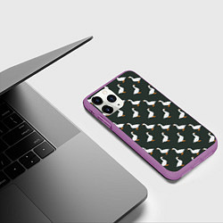 Чехол iPhone 11 Pro матовый Гуси паттерн, цвет: 3D-фиолетовый — фото 2