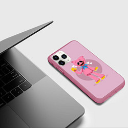 Чехол iPhone 11 Pro матовый KISSY MISSY POPPY PLAYTIME ПОППИ ПЛЕЙТАЙМ КИССИ МИ, цвет: 3D-малиновый — фото 2