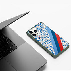 Чехол iPhone 11 Pro матовый BMW LOGO 2020 PATTERN M SPORT, цвет: 3D-темно-зеленый — фото 2