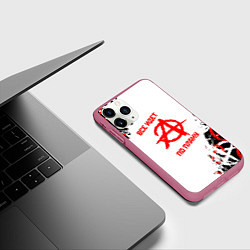 Чехол iPhone 11 Pro матовый Все едет по плану - гражданская оборона, цвет: 3D-малиновый — фото 2
