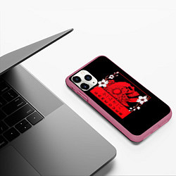 Чехол iPhone 11 Pro матовый Игра Окончена Красный Череп, цвет: 3D-малиновый — фото 2