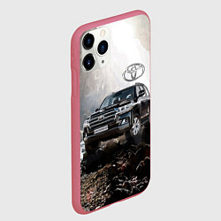 Чехол iPhone 11 Pro матовый Toyota Land Cruiser 200 в пещере со скальными рису, цвет: 3D-малиновый — фото 2