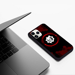 Чехол iPhone 11 Pro матовый Символ Gears of War и краска вокруг на темном фоне, цвет: 3D-черный — фото 2