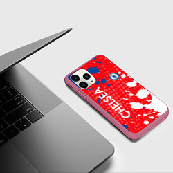 Чехол iPhone 11 Pro матовый Chelsea Краска, цвет: 3D-малиновый — фото 2