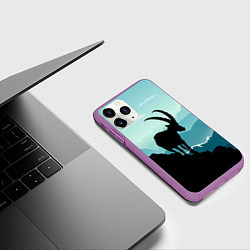 Чехол iPhone 11 Pro матовый Горный козел и горы, цвет: 3D-фиолетовый — фото 2