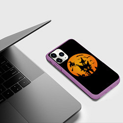 Чехол iPhone 11 Pro матовый Сказочная ночь на Хэллоуин, цвет: 3D-фиолетовый — фото 2