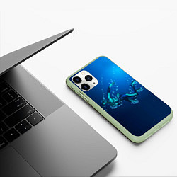 Чехол iPhone 11 Pro матовый Ихтиандр : человек - амфибия рисунок, цвет: 3D-салатовый — фото 2