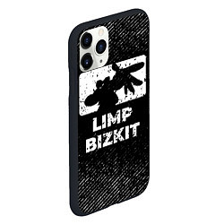 Чехол iPhone 11 Pro матовый Limp Bizkit с потертостями на темном фоне, цвет: 3D-черный — фото 2