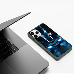 Чехол iPhone 11 Pro матовый Бэха на ночной дороге попала под ливень, цвет: 3D-темно-зеленый — фото 2